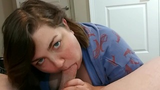 Peach Has The Man Explode In His Mouth. Shes Make It Extra Sloppy