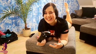 Gamergirl: Hei Es Wird Gefickt W Hrend Sie Weiter Zockt!