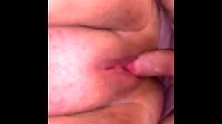 Girlfriend gets a creampie