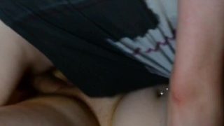 A guy empty his balls on this blindfolded slut’s pussy