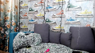 BBW Dances and Shows Off Her Curves