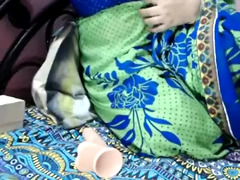 indian bbw aunty nude showing on webcam