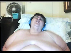 BBW Granny masturbating on webcam