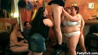 Spin the bottle leads to BBW group sex