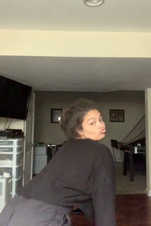 BBW girl twerking in a revealing black top! Thicc is hype, isn’t it? 😈 Come along for more living room naughtiness