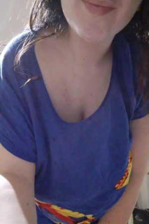 BBW Queen here, revealing those heavy-duty knockers, ready for some wild, kinky fun. Who’s up for a titty-fuck adventure? 😉